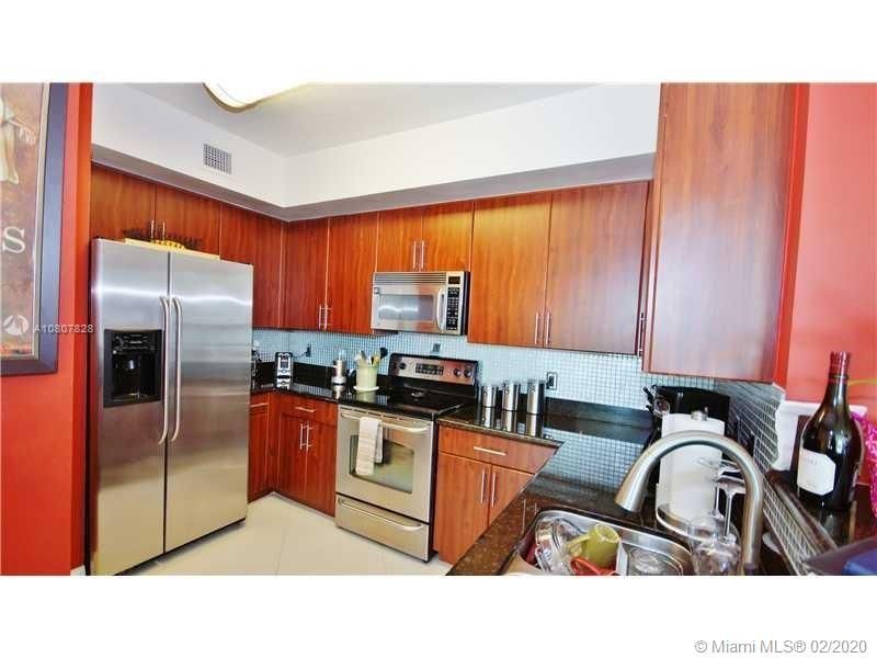 Recently Sold: $339,900 (3 beds, 2 baths, 1557 Square Feet)
