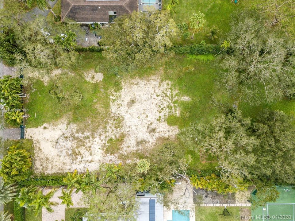 Recently Sold: $1,300,000 (0.93 acres)