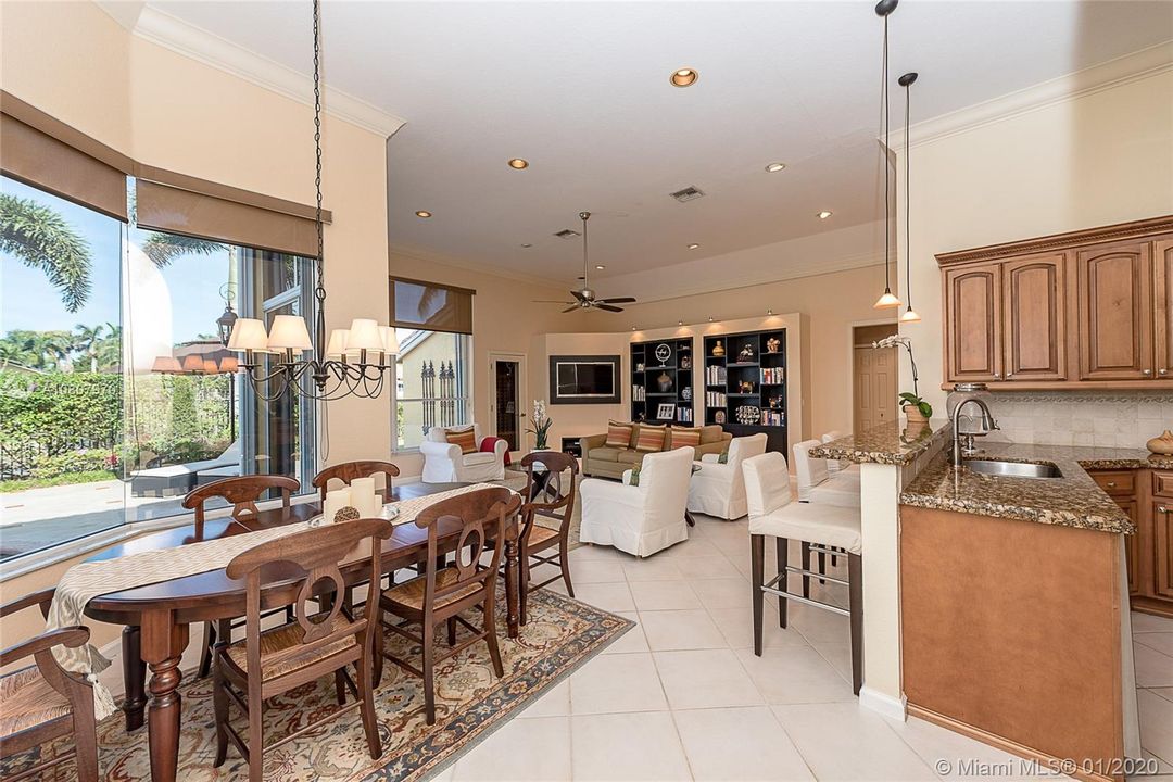 Recently Rented: $4,900 (5 beds, 3 baths, 2873 Square Feet)