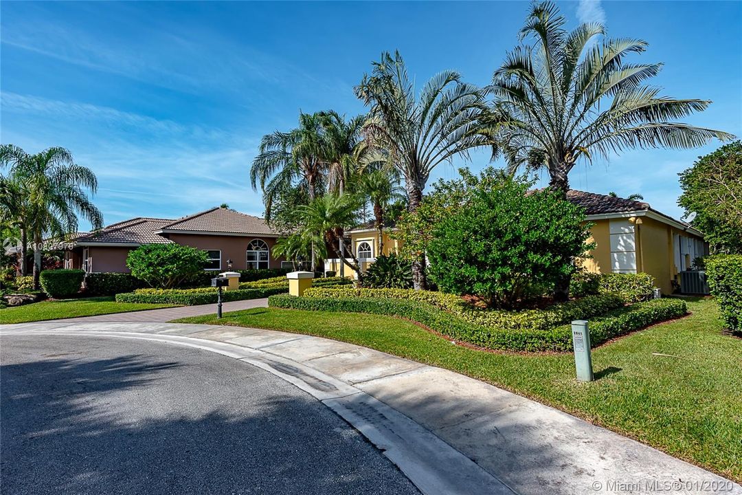 Recently Rented: $4,900 (5 beds, 3 baths, 2873 Square Feet)