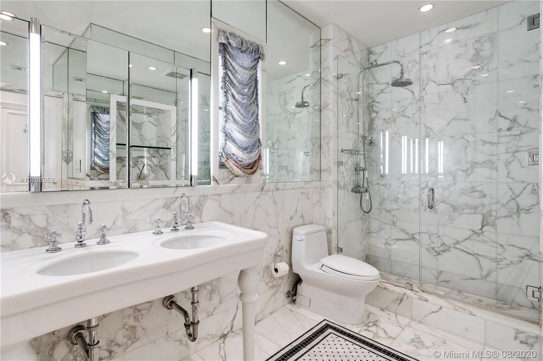 Guest suite bathroom