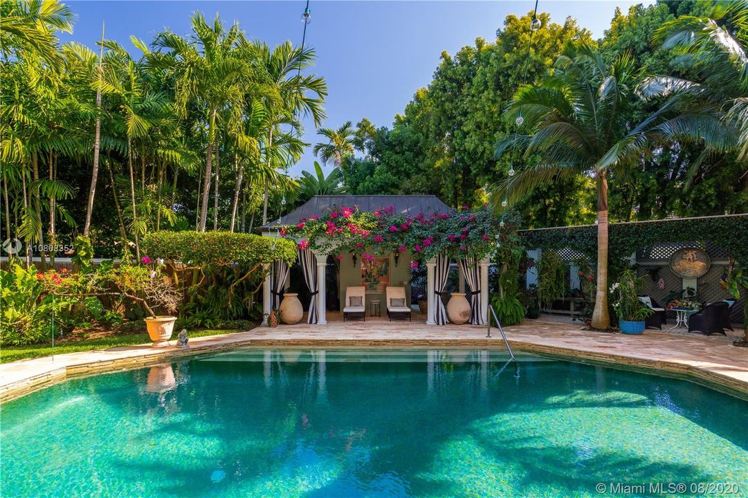 Dreamy backdrop as you swim in this magnificent pool