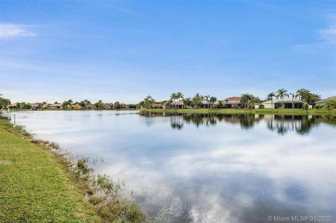 Vendido Recientemente: $675,000 (5 camas, 4 baños, 3119 Pies cuadrados)