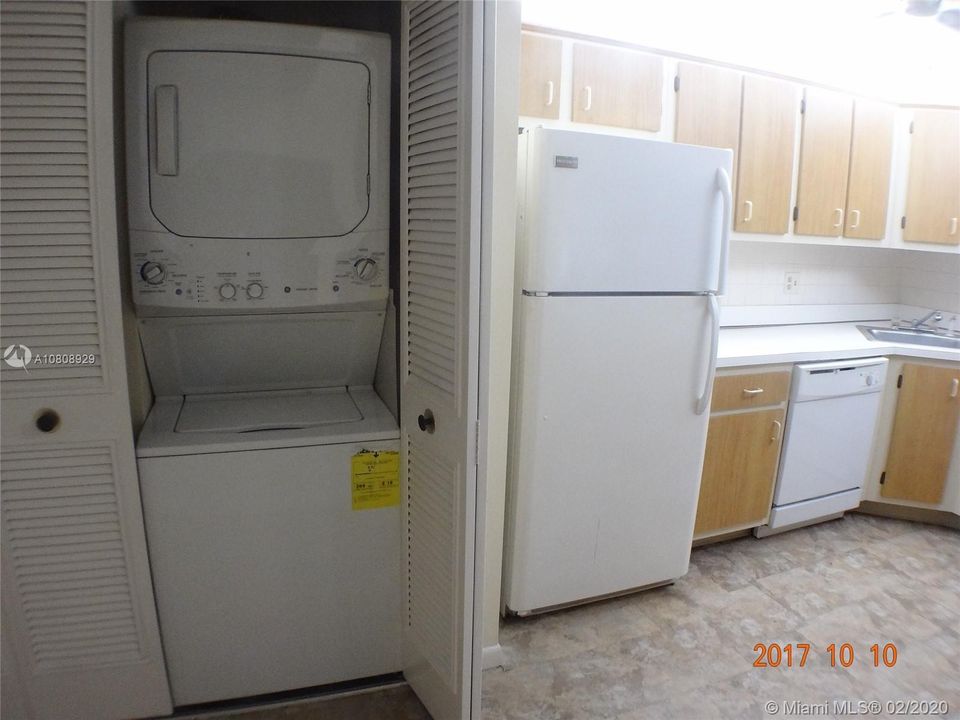 Vendido Recientemente: $135,000 (2 camas, 2 baños, 1254 Pies cuadrados)