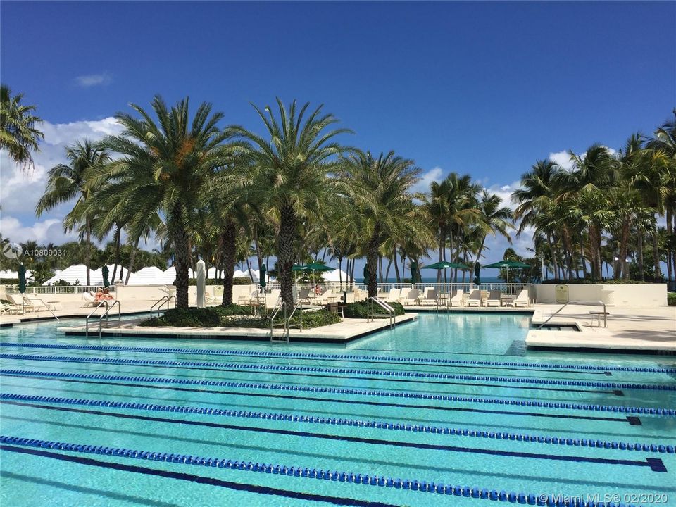 Recently Sold: $1,720,000 (2 beds, 2 baths, 2100 Square Feet)