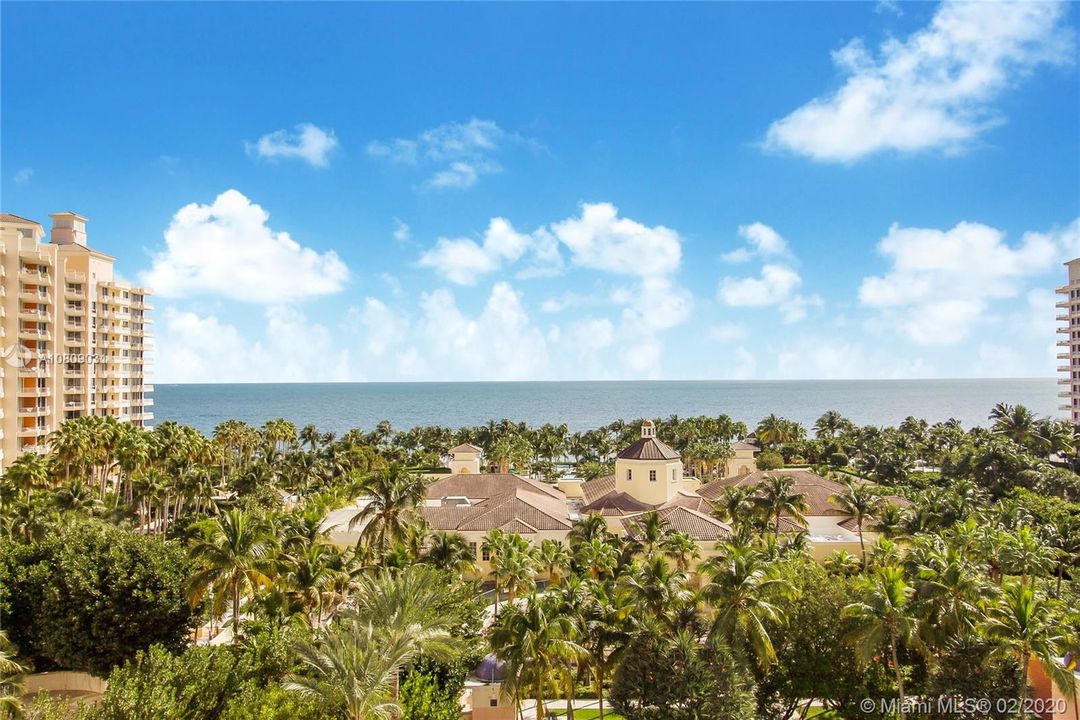 Recently Sold: $1,720,000 (2 beds, 2 baths, 2100 Square Feet)