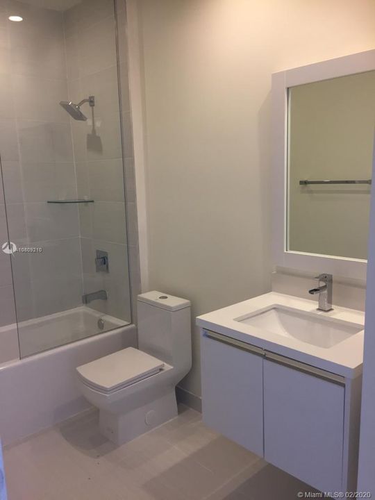 Recientemente alquilado: $2,400 (3 camas, 2 baños, 1360 Pies cuadrados)