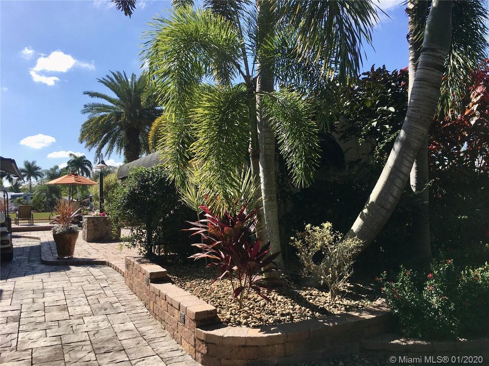 Recently Sold: $189,900 (0.11 acres)