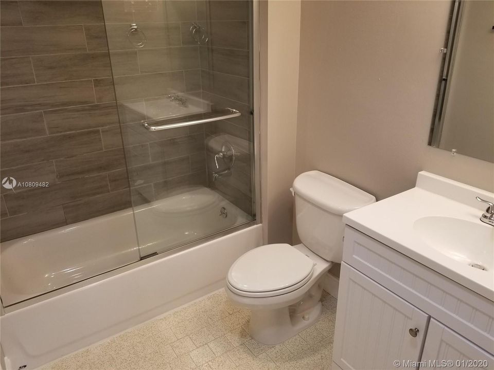 Недавно арендовано: $1,350 (2 спален, 2 ванн, 949 Квадратных фут)