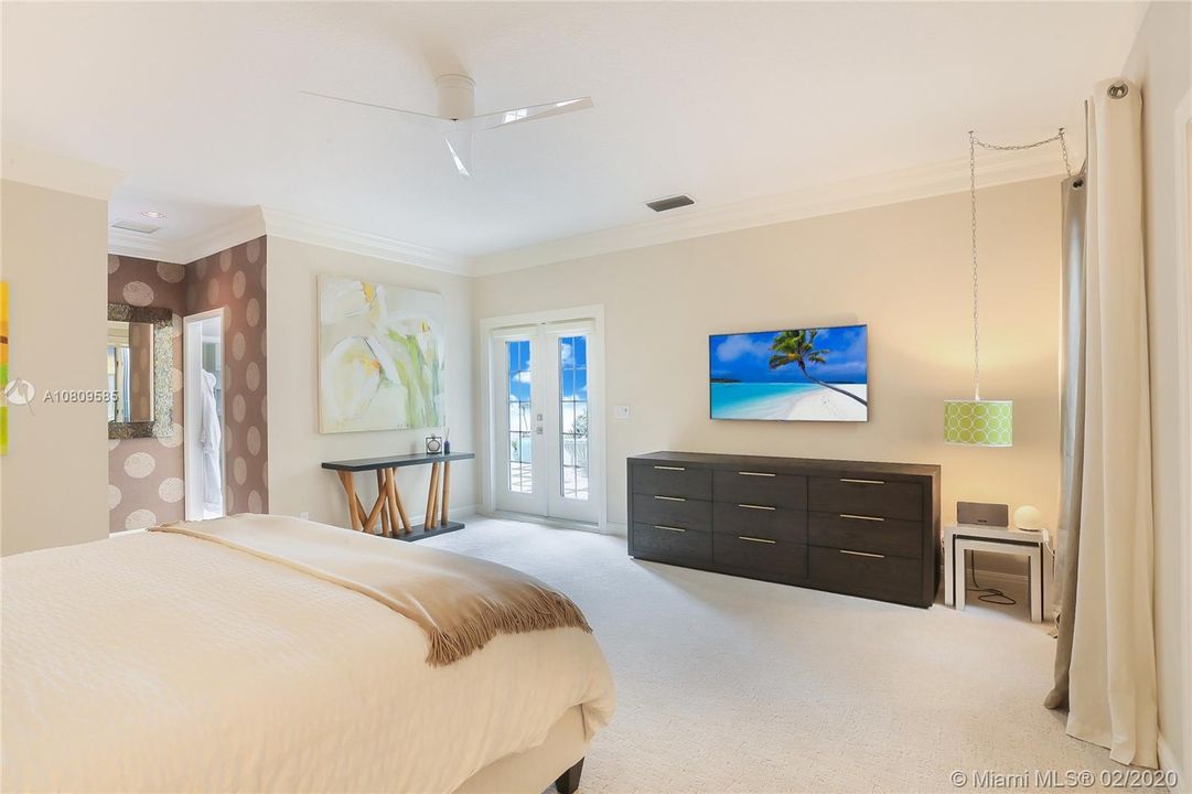 Master Suite overlooking private courtyard