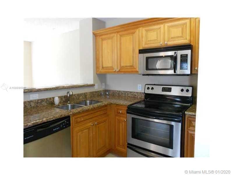 Recently Rented: $1,350 (1 beds, 1 baths, 618 Square Feet)