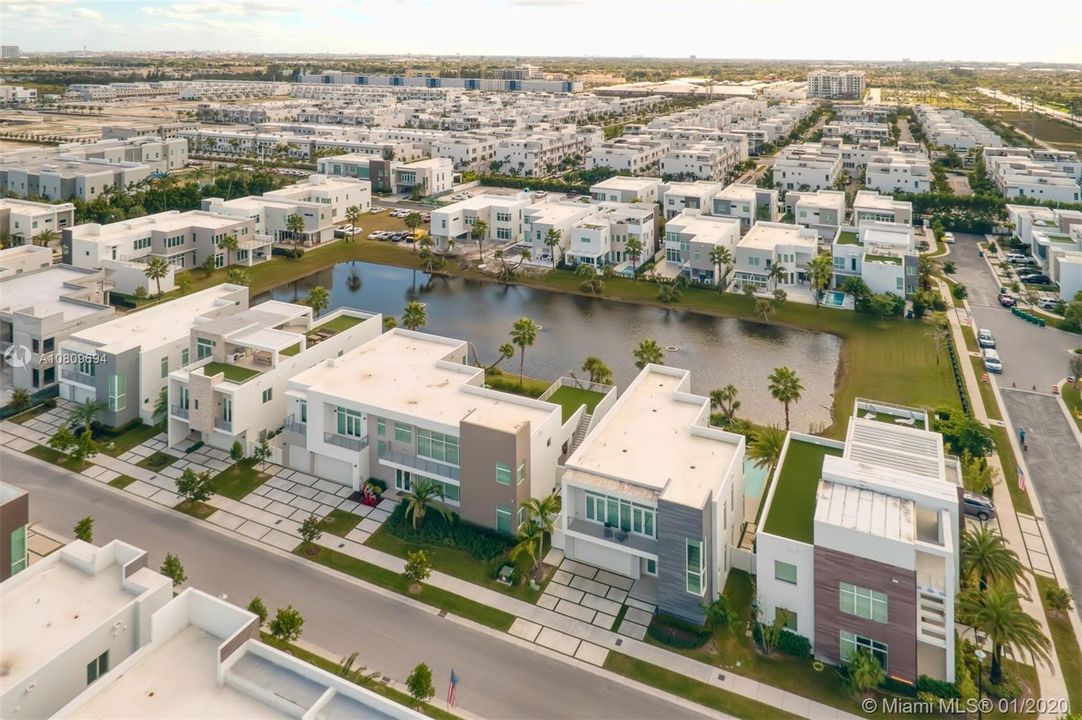 Recently Sold: $1,650,000 (4 beds, 5 baths, 3660 Square Feet)