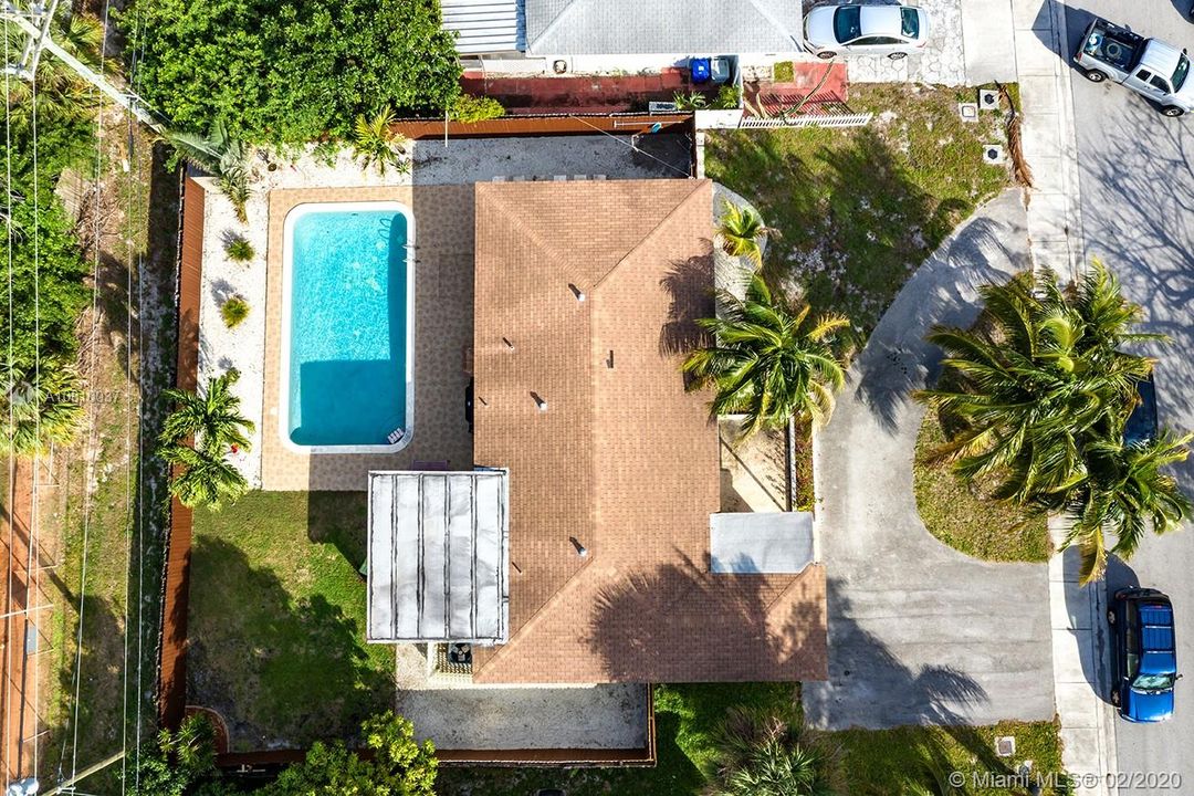 Недавно продано: $279,900 (2 спален, 2 ванн, 1292 Квадратных фут)