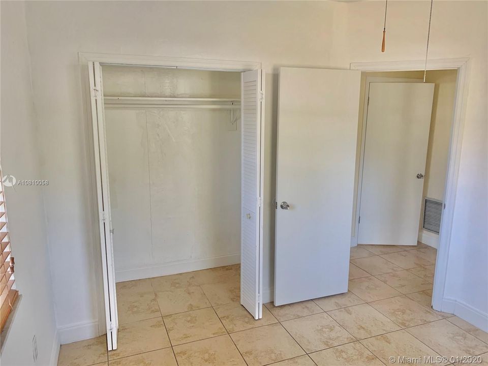 Recientemente alquilado: $2,000 (3 camas, 2 baños, 2067 Pies cuadrados)
