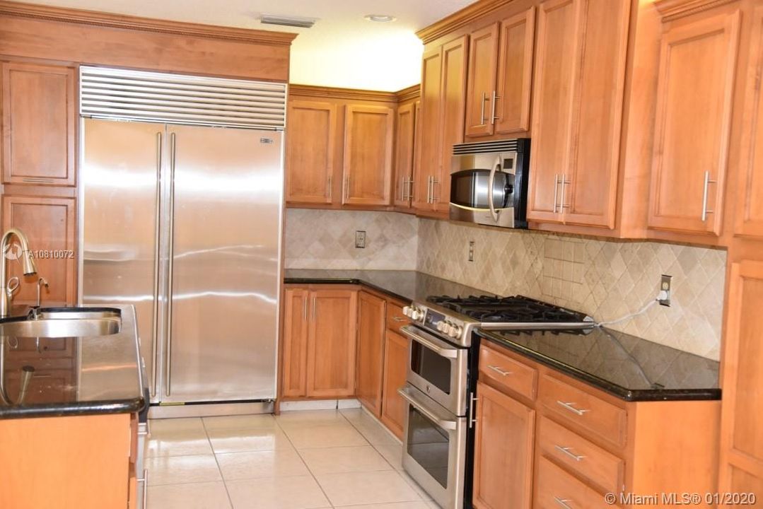Recently Rented: $3,500 (4 beds, 3 baths, 2849 Square Feet)