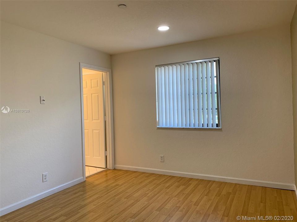 Recently Rented: $2,200 (2 beds, 2 baths, 1155 Square Feet)