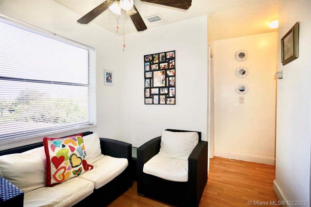 Recently Sold: $109,500 (1 beds, 1 baths, 640 Square Feet)