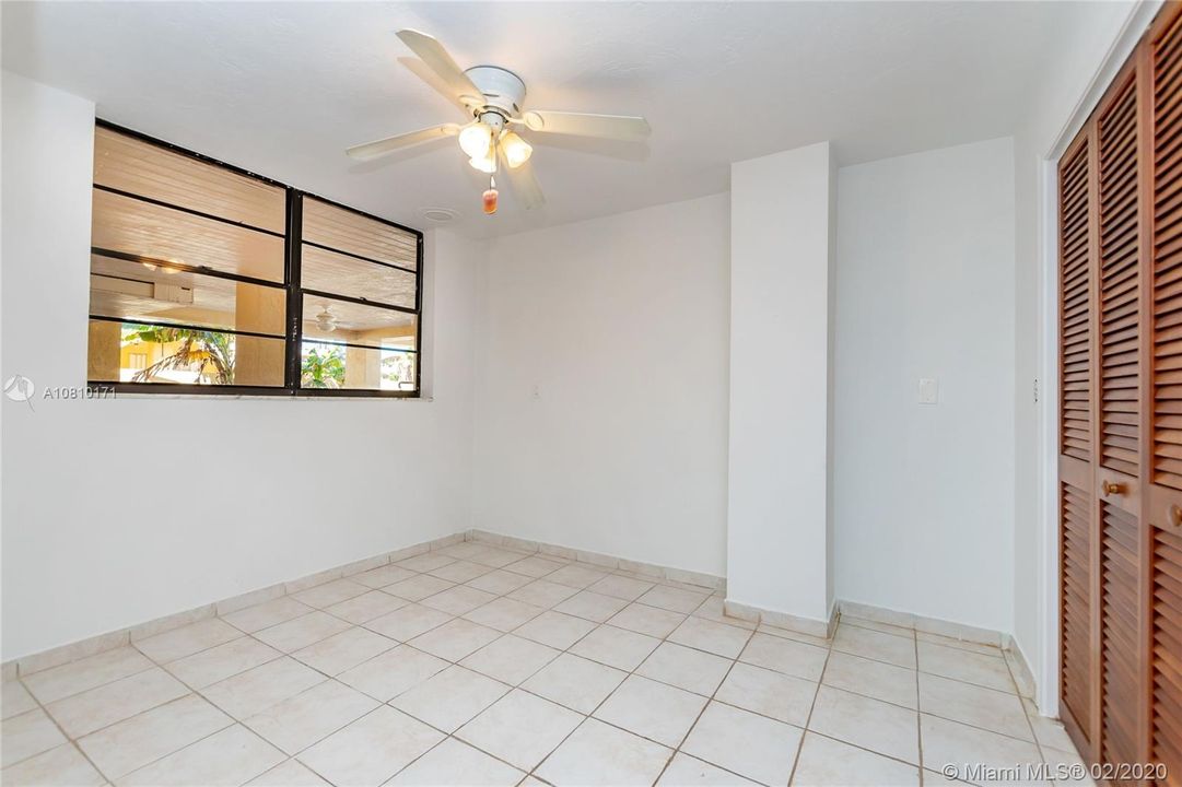 Recently Rented: $2,200 (2 beds, 2 baths, 1100 Square Feet)