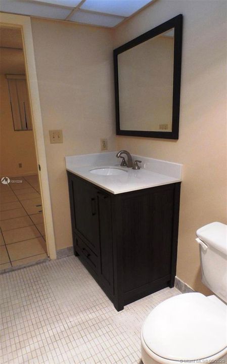 Vendido Recientemente: $102,000 (2 camas, 2 baños, 960 Pies cuadrados)