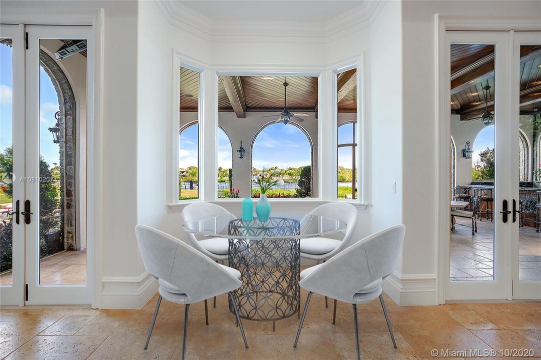 Virtually Staged Breakfast Nook