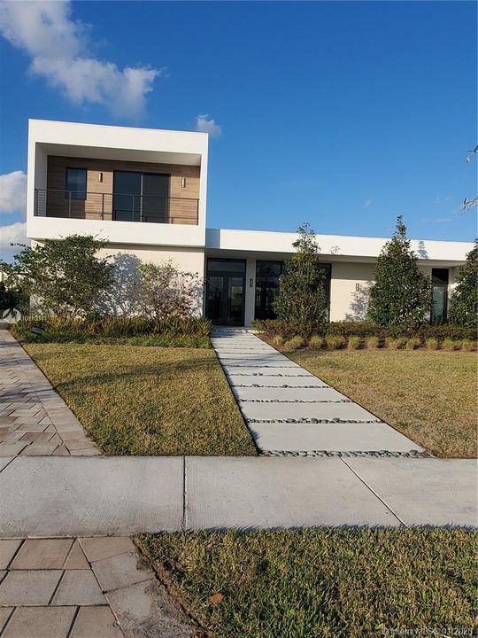 Recently Rented: $15,000 (6 beds, 6 baths, 5368 Square Feet)