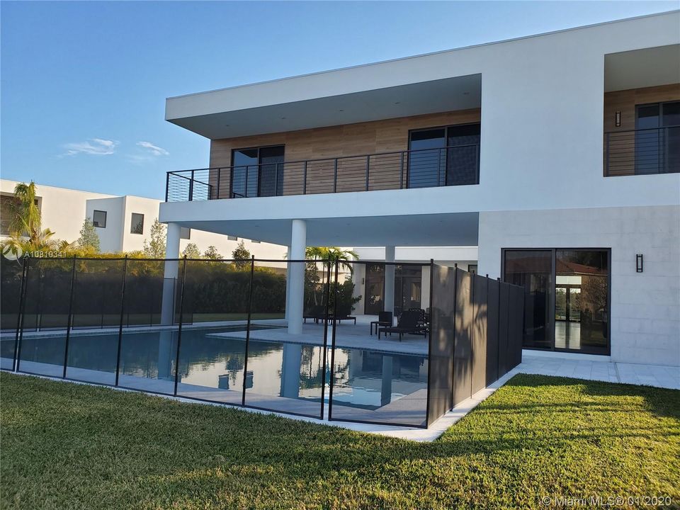 Recently Rented: $15,000 (6 beds, 6 baths, 5368 Square Feet)
