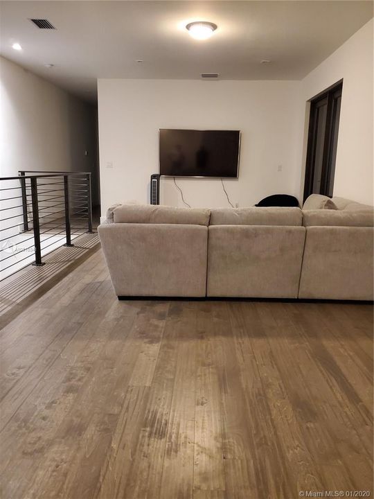 Recently Rented: $15,000 (6 beds, 6 baths, 5368 Square Feet)