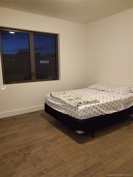 Recently Rented: $15,000 (6 beds, 6 baths, 5368 Square Feet)