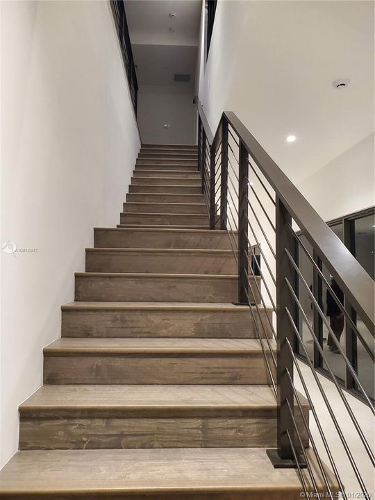 Recently Rented: $15,000 (6 beds, 6 baths, 5368 Square Feet)