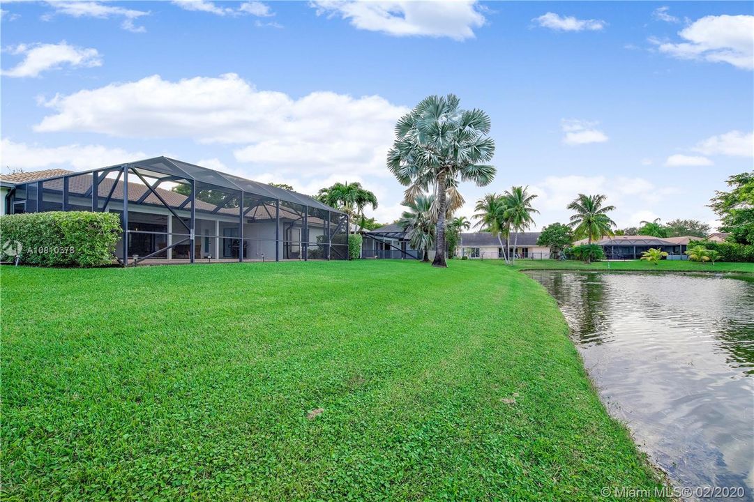 Recently Sold: $459,900 (4 beds, 2 baths, 2304 Square Feet)