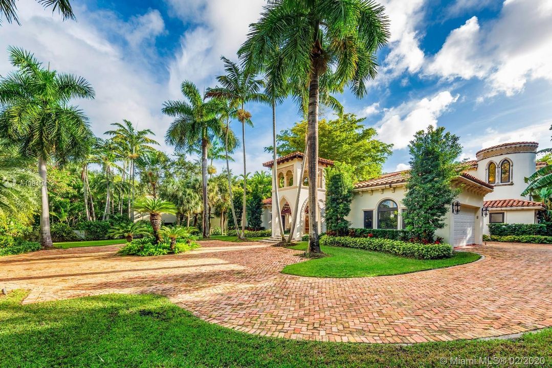 Recently Sold: $21,495,000 (8 beds, 10 baths, 9709 Square Feet)