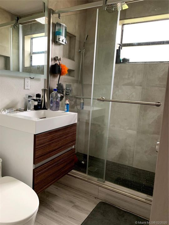 Недавно арендовано: $2,500 (4 спален, 2 ванн, 1596 Квадратных фут)