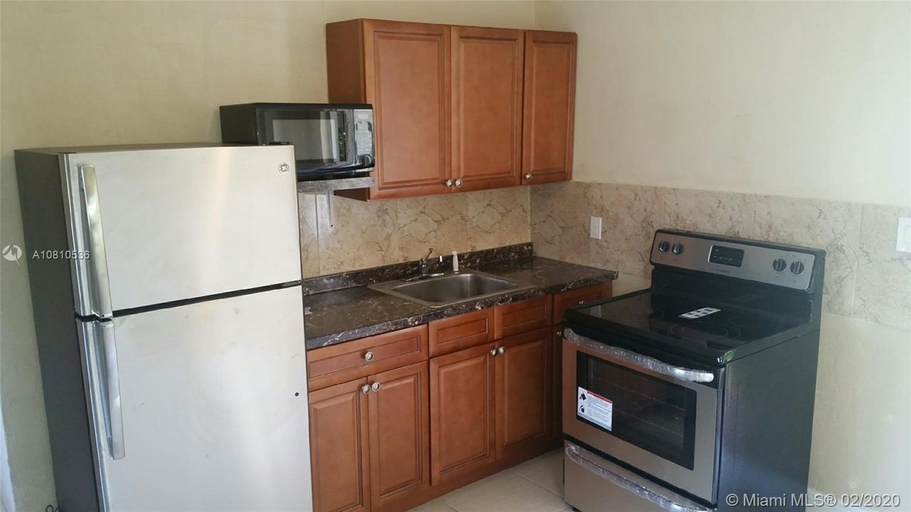Недавно арендовано: $2,500 (4 спален, 2 ванн, 1596 Квадратных фут)