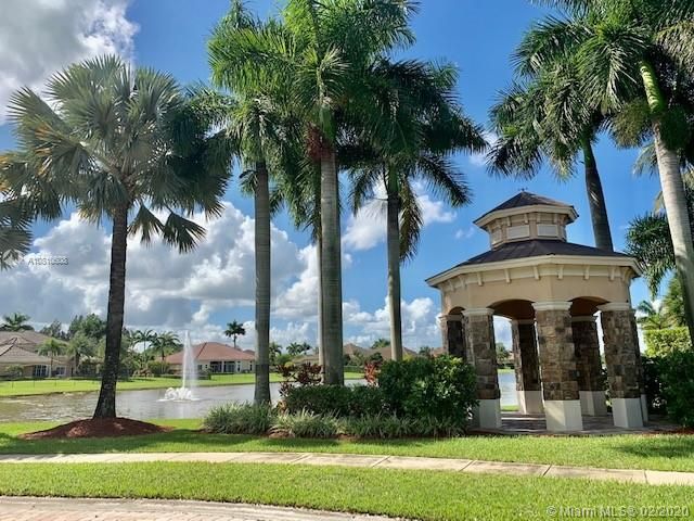 Recently Rented: $5,500 (6 beds, 3 baths, 3318 Square Feet)