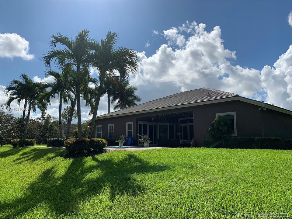 Recently Rented: $5,500 (6 beds, 3 baths, 3318 Square Feet)