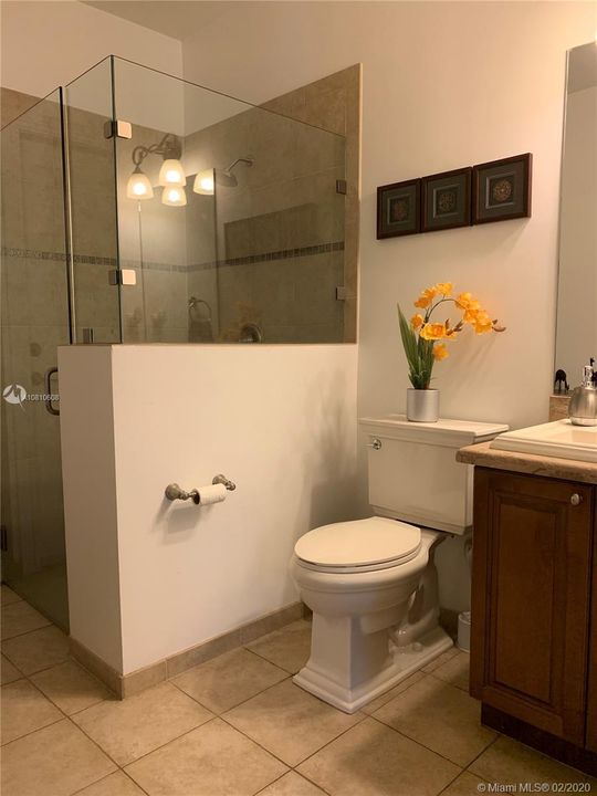 Recently Rented: $5,500 (6 beds, 3 baths, 3318 Square Feet)