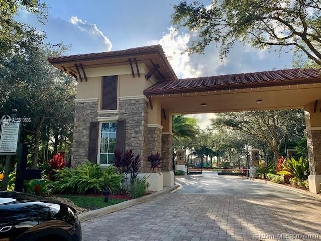 Recently Rented: $5,500 (6 beds, 3 baths, 3318 Square Feet)
