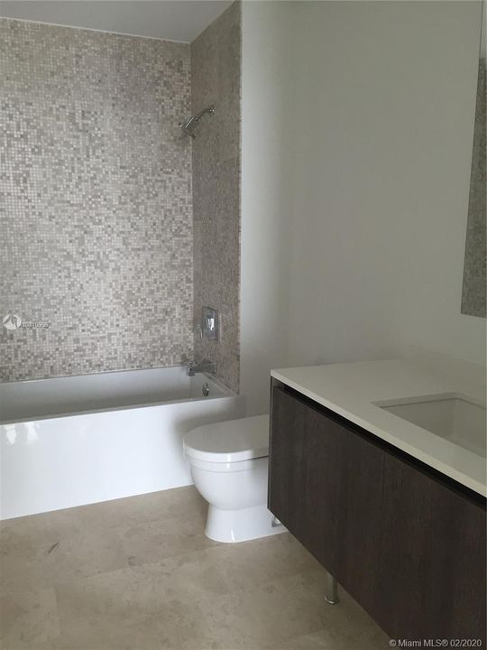Recently Rented: $5,000 (3 beds, 3 baths, 1641 Square Feet)