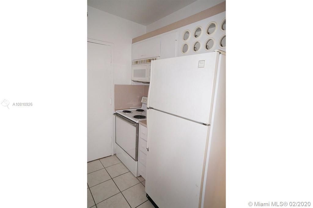Recently Sold: $409,000 (1 beds, 1 baths, 890 Square Feet)