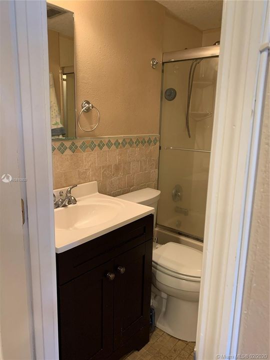 Recently Rented: $1,750 (2 beds, 2 baths, 780 Square Feet)