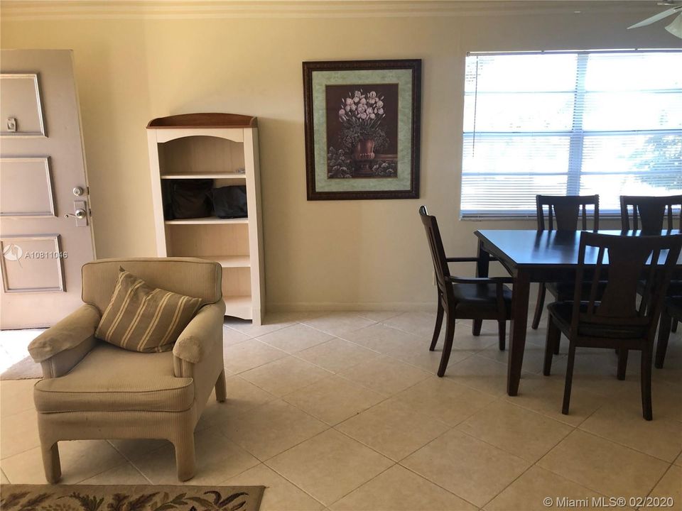 Recently Sold: $59,995 (1 beds, 1 baths, 760 Square Feet)