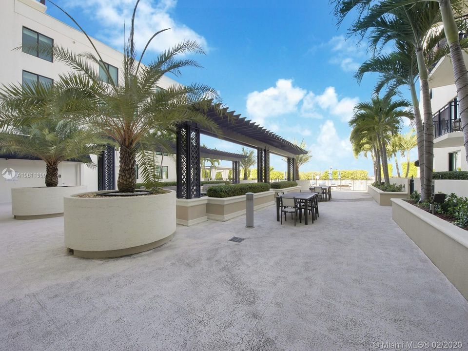 Recently Sold: $524,025 (2 beds, 2 baths, 1220 Square Feet)