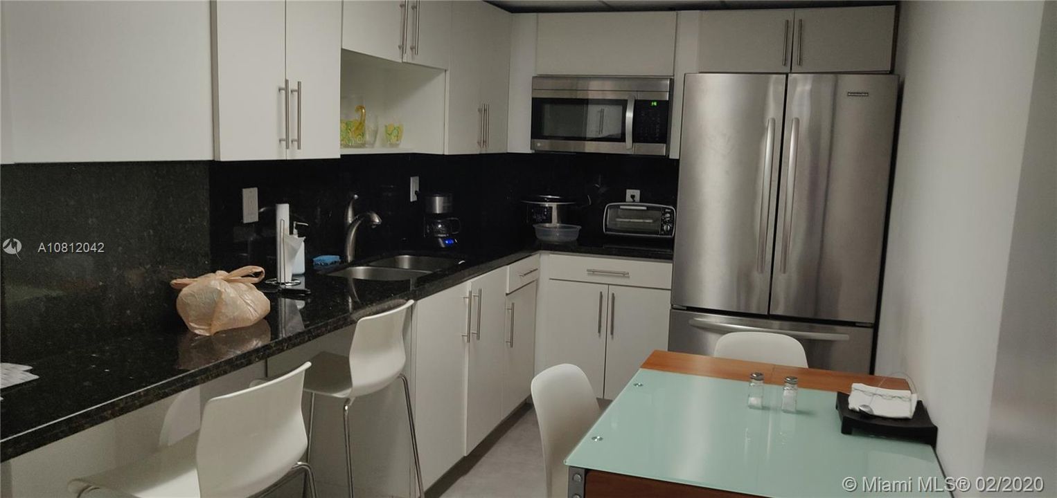 Vendido Recientemente: $2,100,000 (0 camas, 0 baños, 11844 Pies cuadrados)