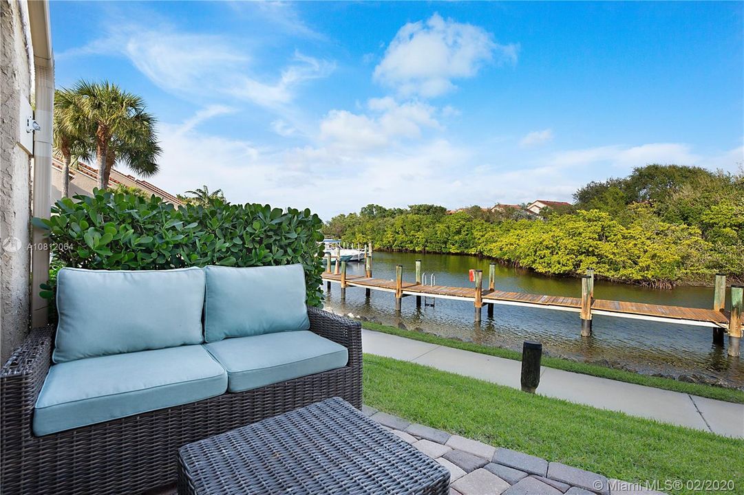 Recently Sold: $598,000 (3 beds, 3 baths, 1514 Square Feet)