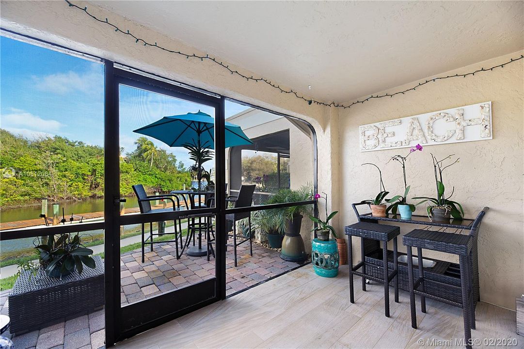 Recently Sold: $598,000 (3 beds, 3 baths, 1514 Square Feet)