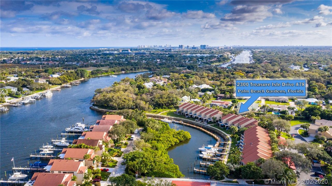 Recently Sold: $598,000 (3 beds, 3 baths, 1514 Square Feet)