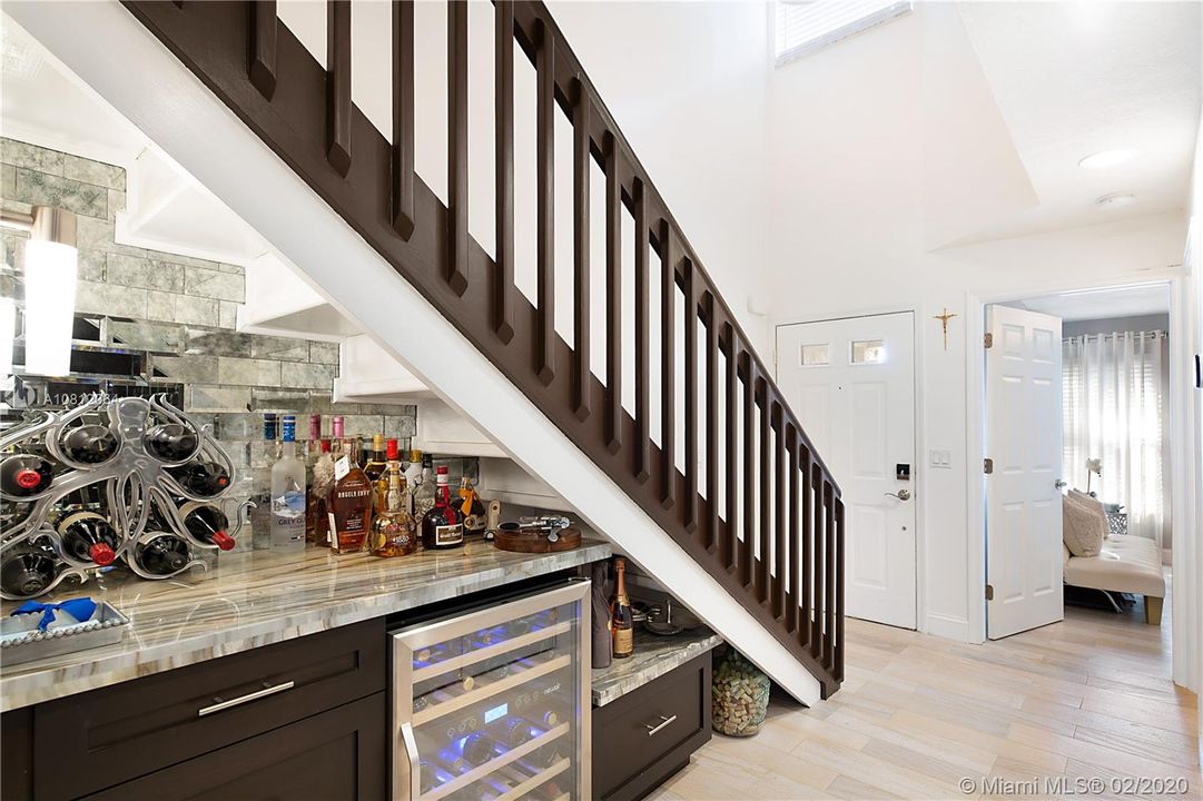 Recently Sold: $598,000 (3 beds, 3 baths, 1514 Square Feet)
