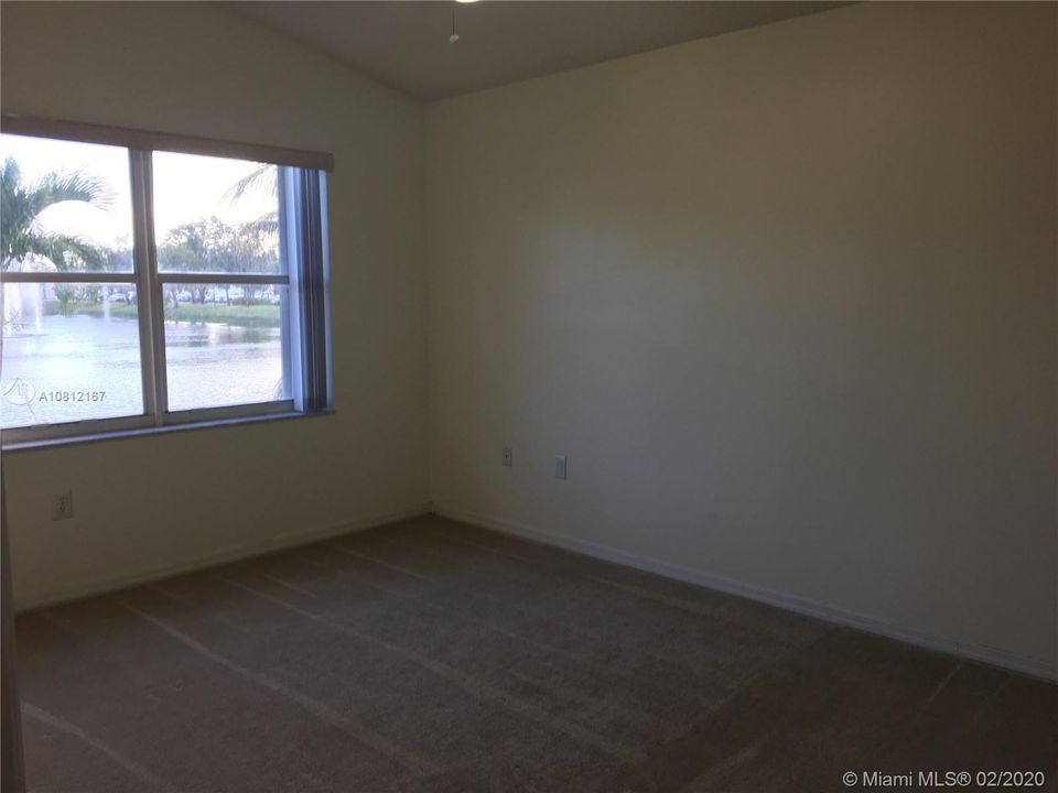 Recently Rented: $2,450 (3 beds, 2 baths, 1386 Square Feet)