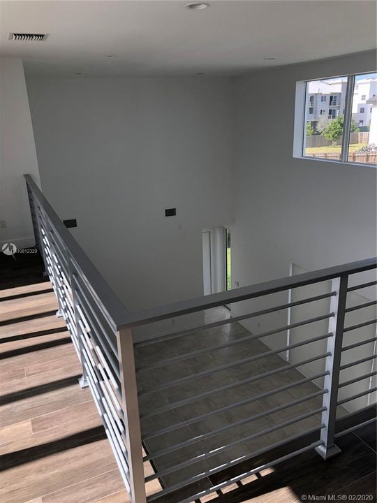Recently Sold: $930,000 (6 beds, 7 baths, 4874 Square Feet)