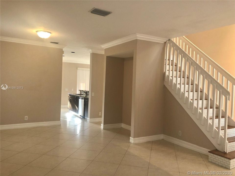 Recently Rented: $3,750 (5 beds, 4 baths, 2536 Square Feet)